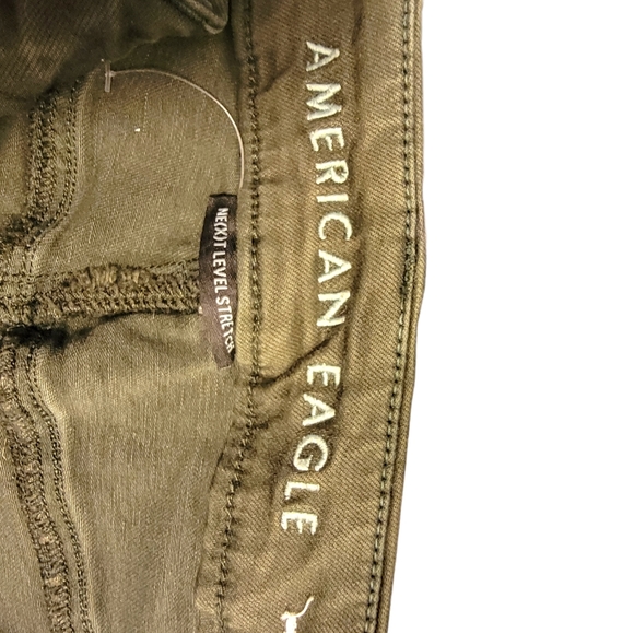 American Eagle distressed camo high rise jeggings - Picture 3 of 5